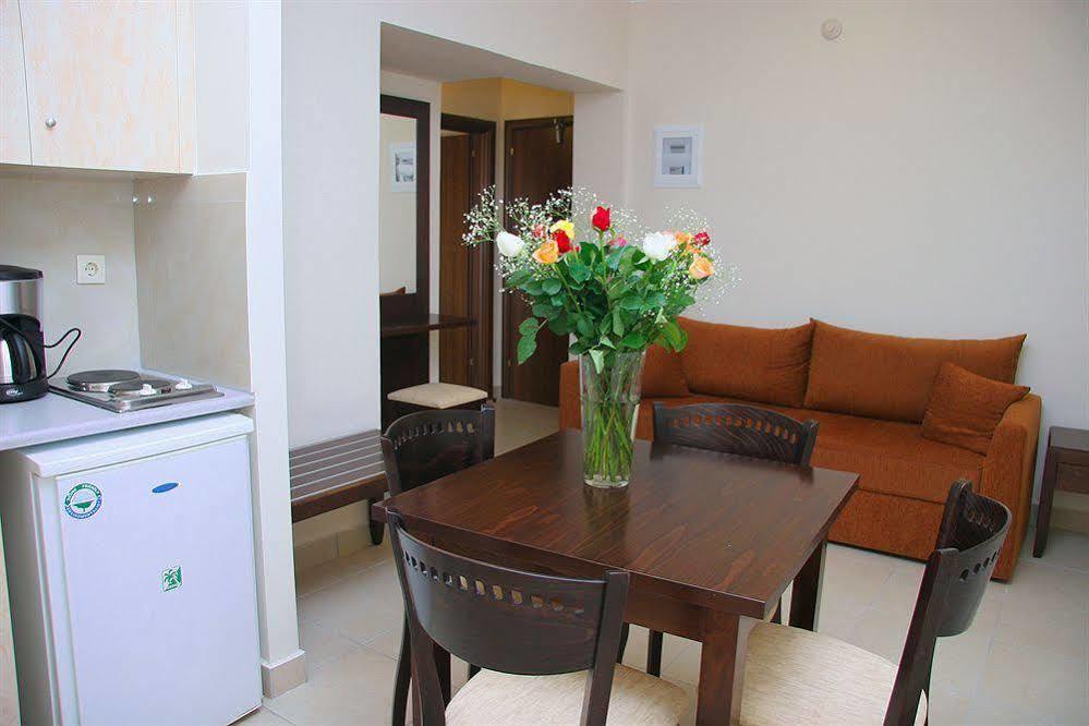 Michel Apartments Miasto Kos Zewnętrze zdjęcie